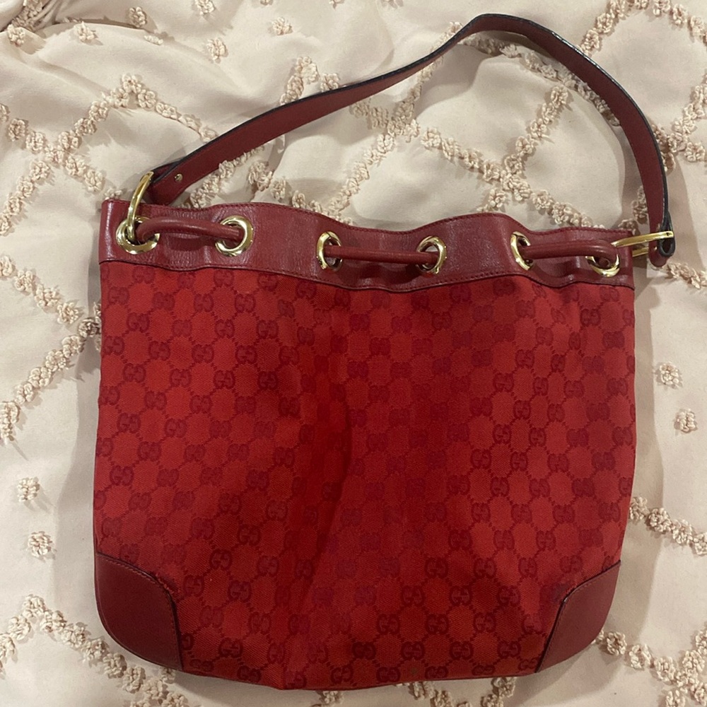 Authentic Gucci purse in red